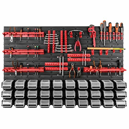 Organizador de herramientas de pared con estantes y ganchos.